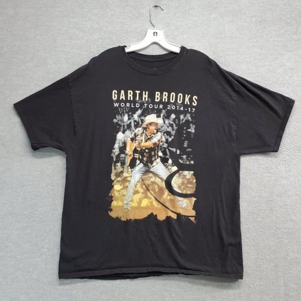 Garth Brooks World Tour 2014-2017 Men Shirt XL Black Graphic Print Short Sleeve‎
